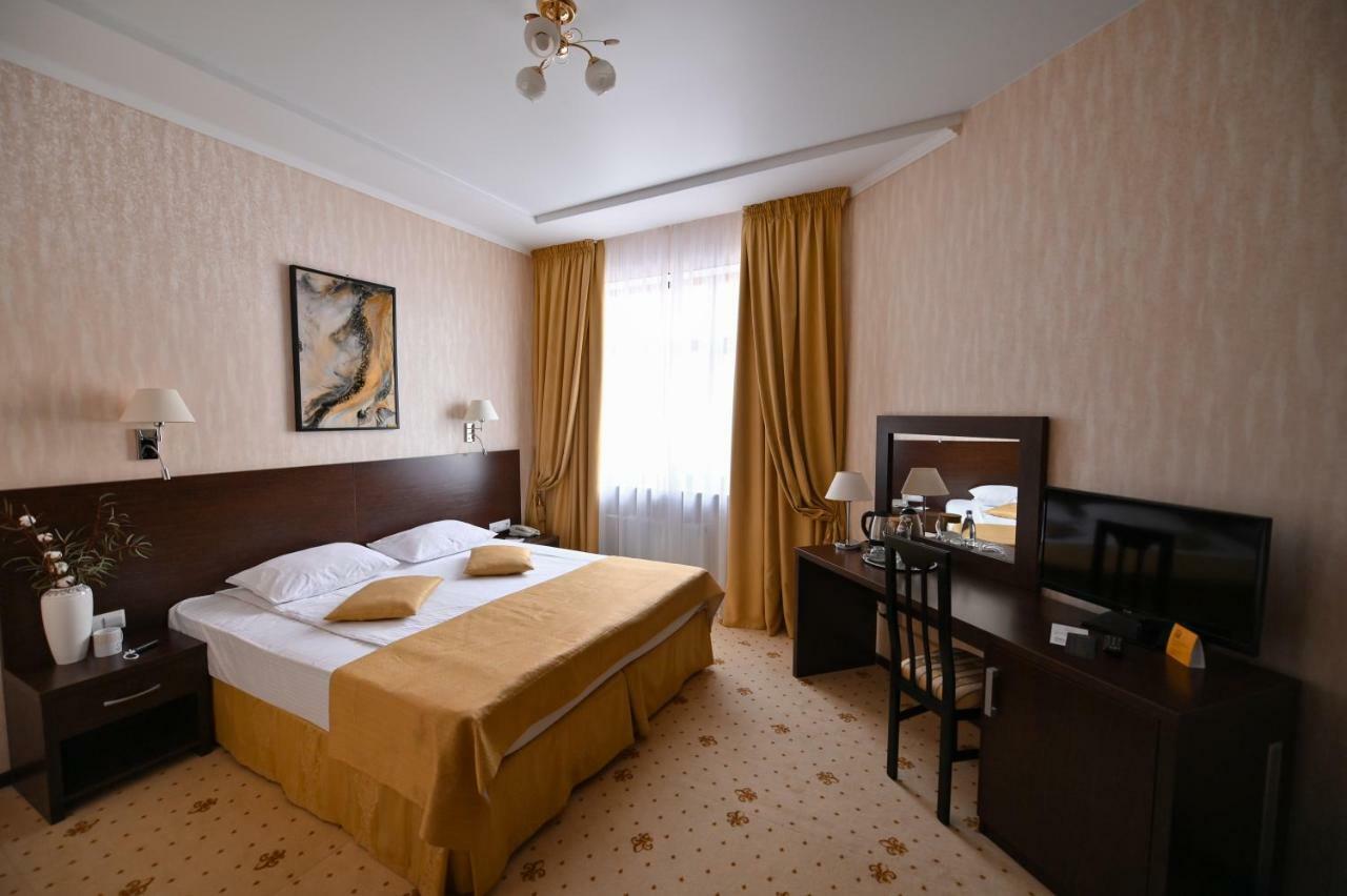 Ural Tau Hotel Ufa Exteriér fotografie